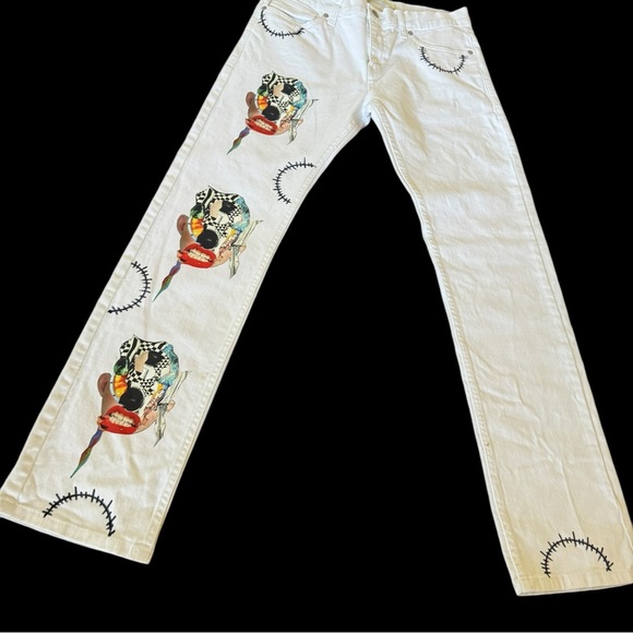 Unisex Up-cycled reworked one of a kind custom made 511 slim Levi’s white jeans. - Picture 6 of 16